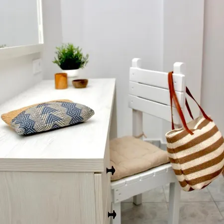 Lightful Attic At Regina 아파트 알리카나스