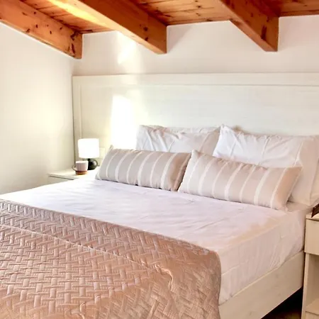 Lightful Attic At Regina * Alykanas (Zakynthos)